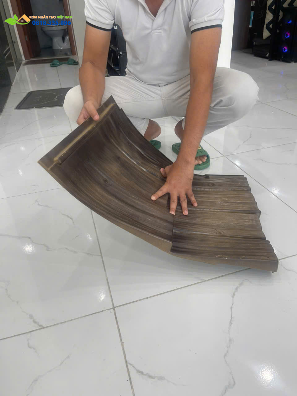 Tấm ngói giả gỗ pơ mu